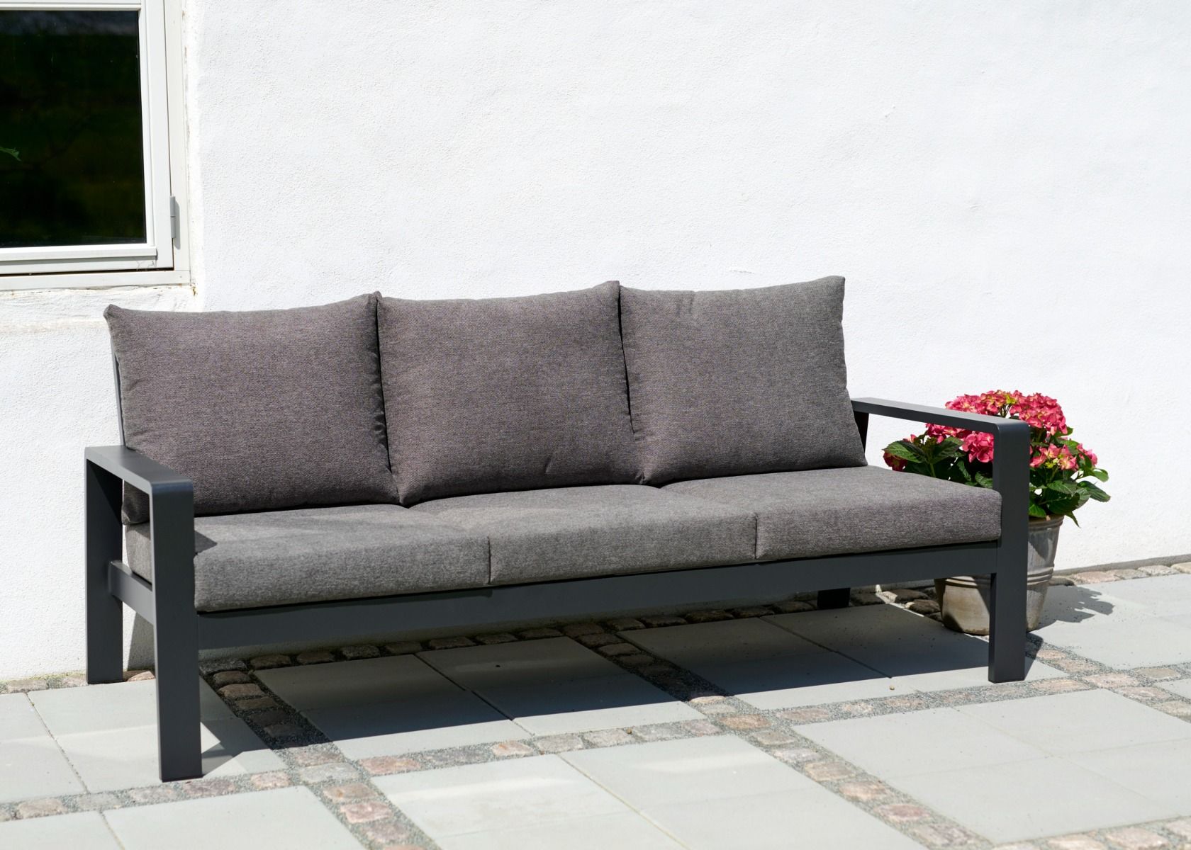 Routa 3-istuttava sohva ulkokäyttöön