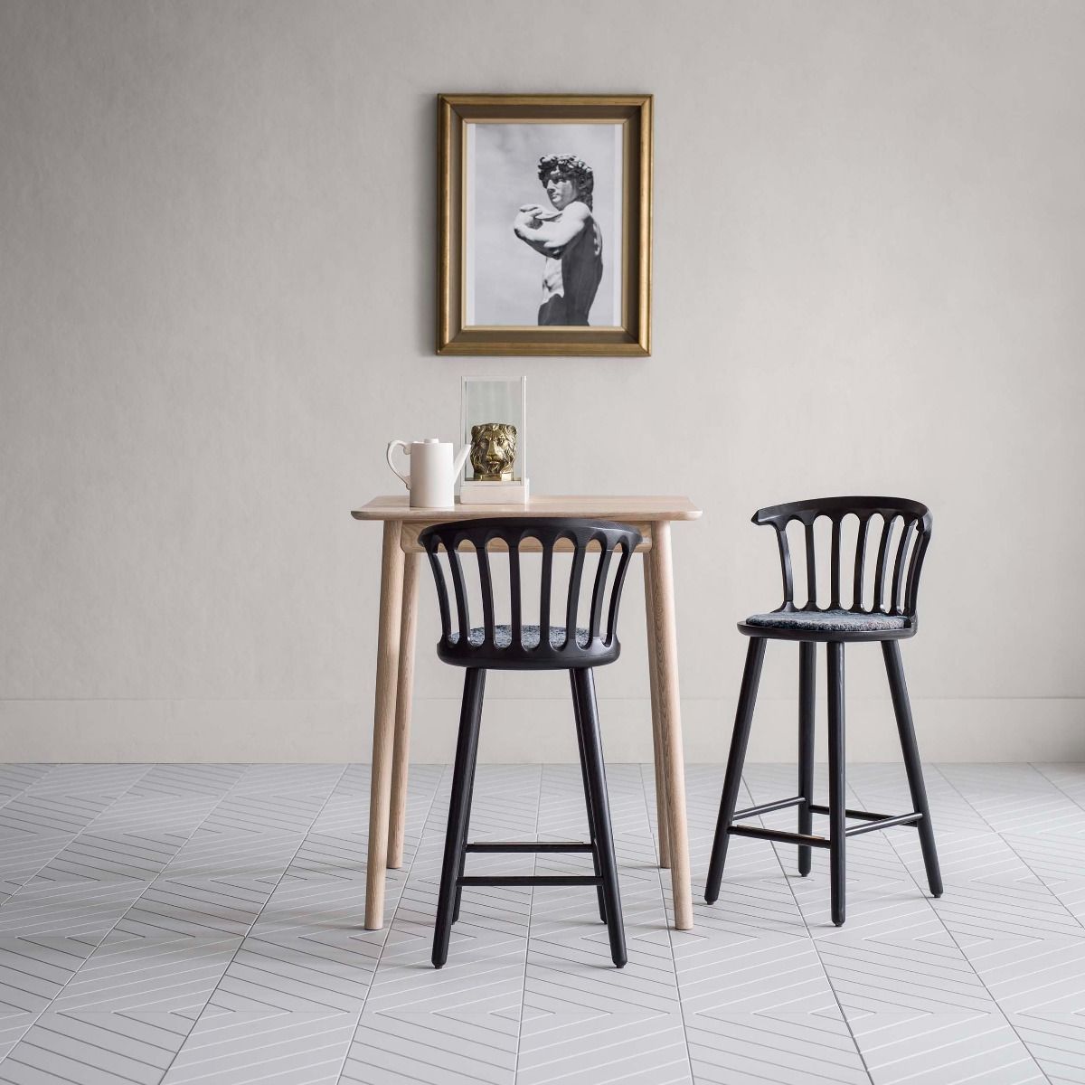 Hans K San Marco baarituoli, musta