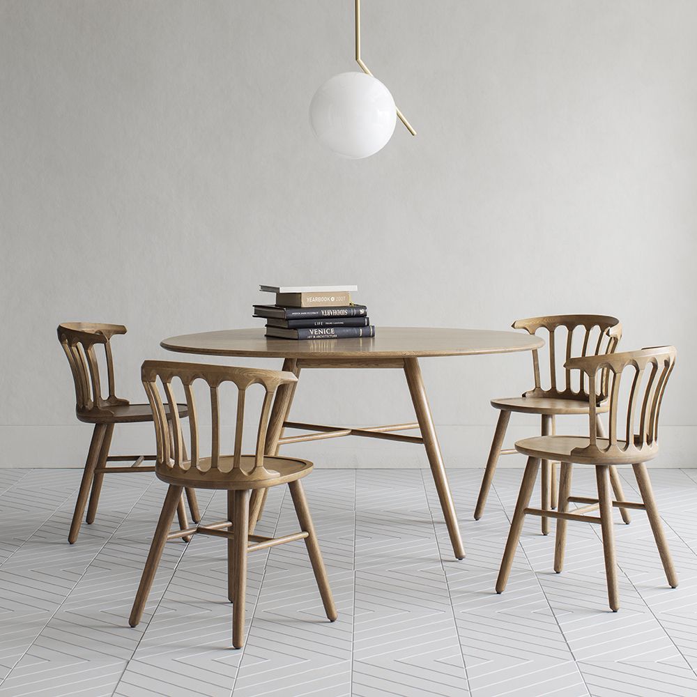 Hans K San Marco pöytä, pyöreä 140cm, tammi