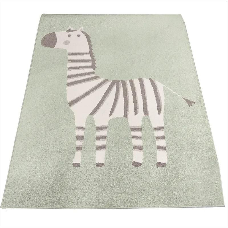 seepra lasten nukkamatto. vaaleanvihreällä pohjalla seikkailee iloinen ja vekkuli mustavalkoinen seepra. paksuus 12 mm ja koko 120 x 170 cm.