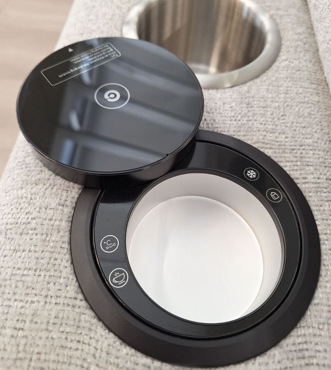 Versailles avokulmasohva sähkösäädöllä