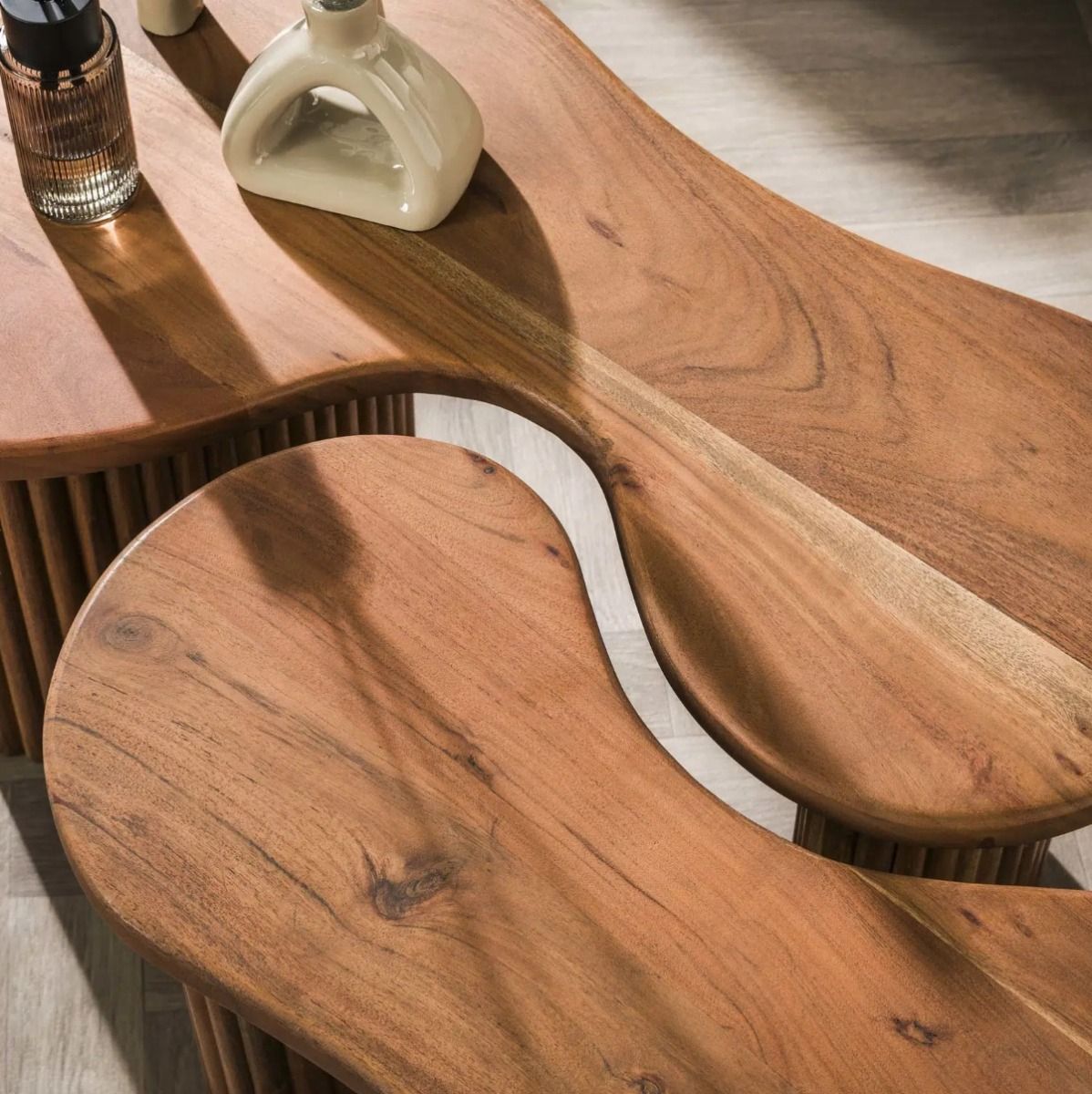 Amsterdam Fuse sohvapöytäsarja, akaasia