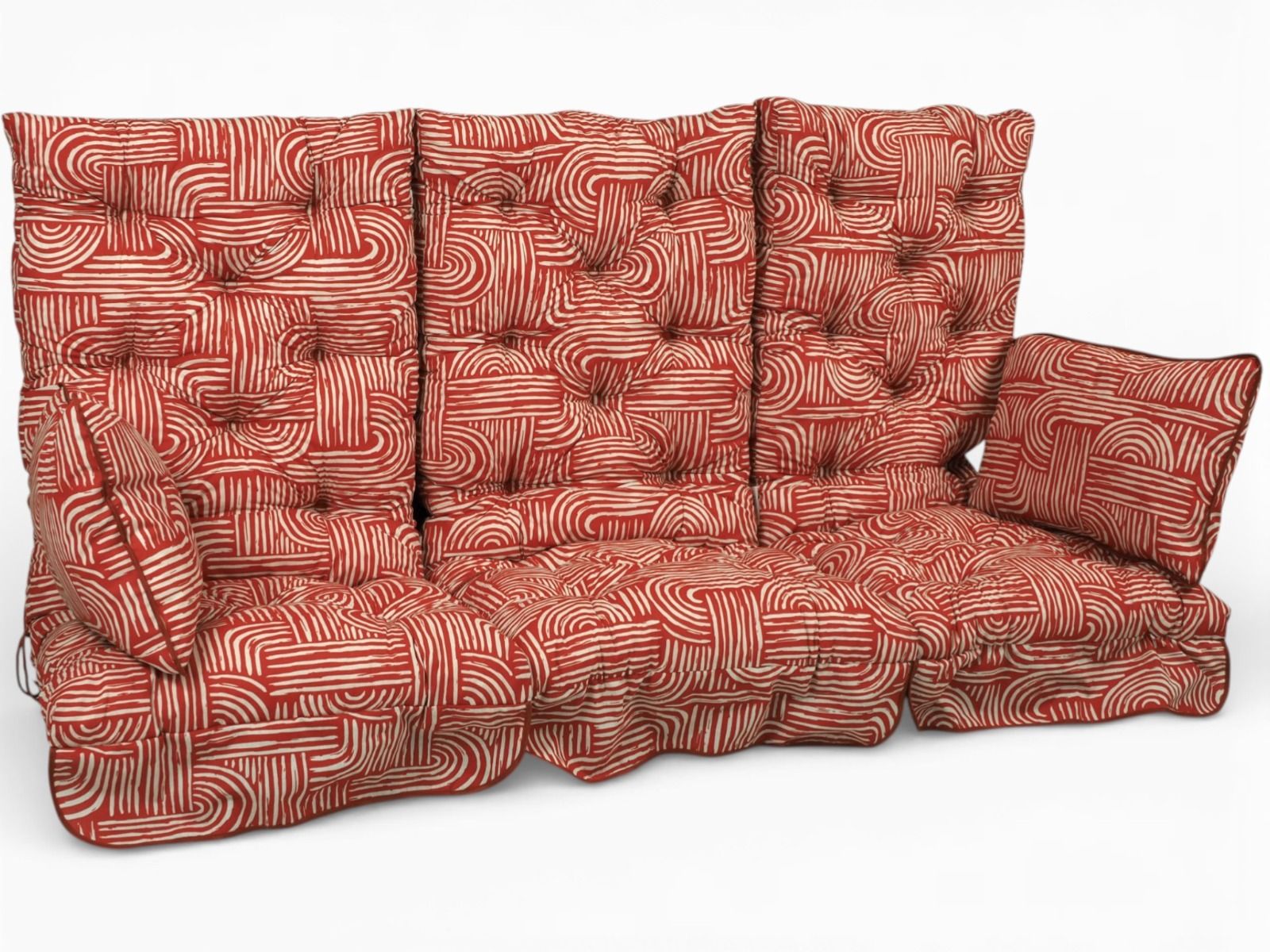 Punaiset keinun pehmusteet