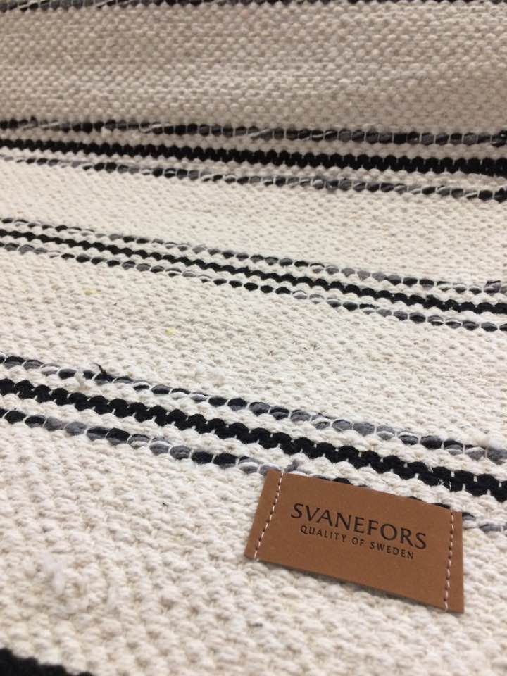 Svanefors Natasha 70x140 cm, musta