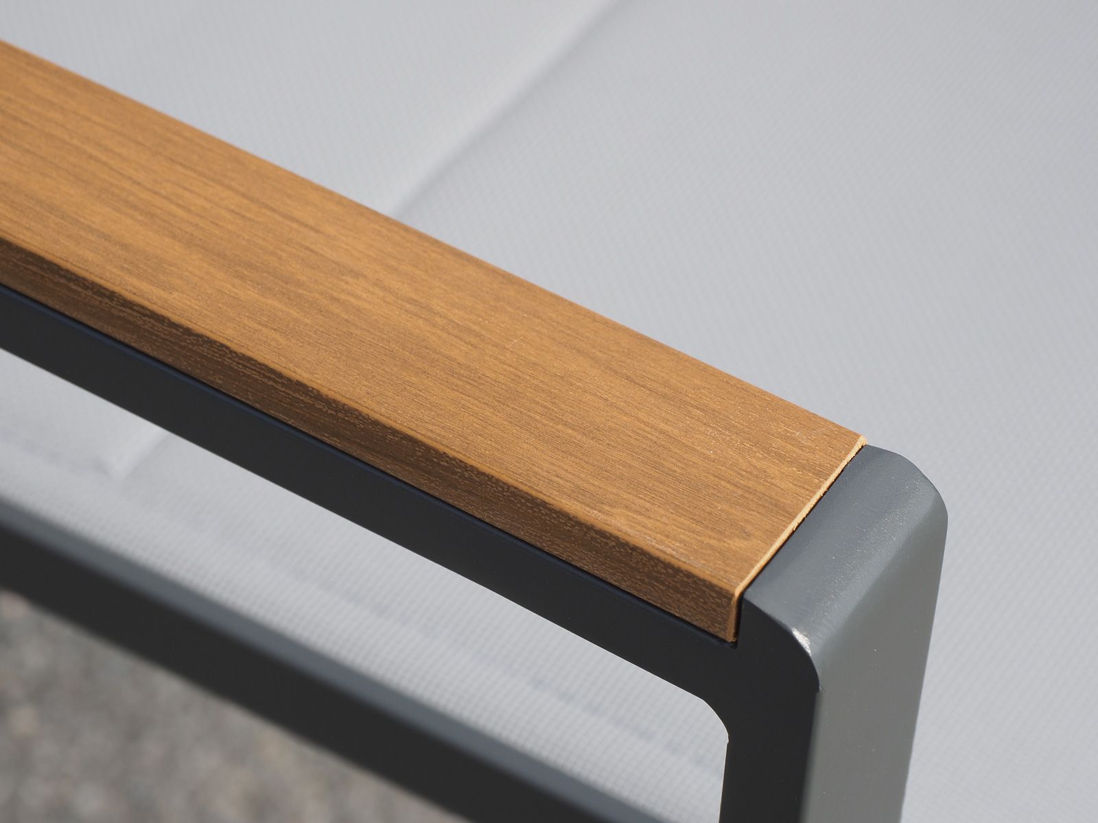 Moonlight terassipöytä + 4 Tango tuolia, eri värejä