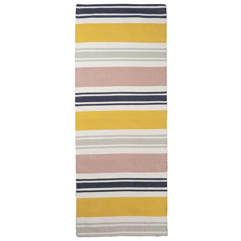 Tango keltainen puuvillamatto. raidallinen. matossa on myös harmaan sävyjä ja vaaleanpinkkiä. maton paksuus on 8 mm.