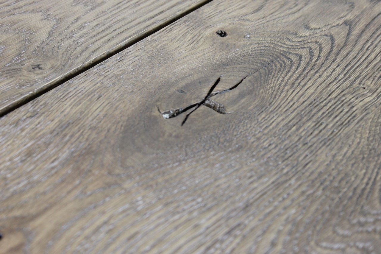 Jussi tammi ruokapöytä 89x140cm metallijaloilla