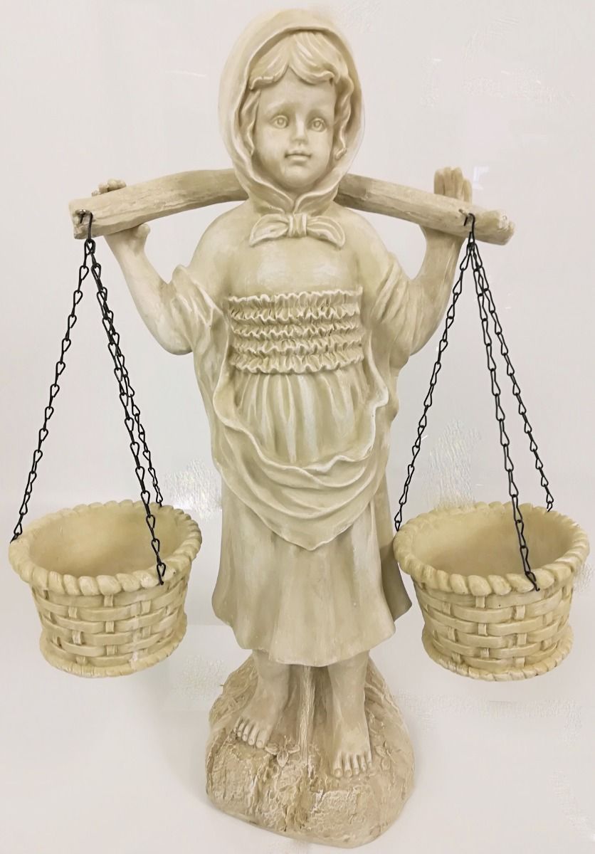 Patsas, tyttö ja ruukut