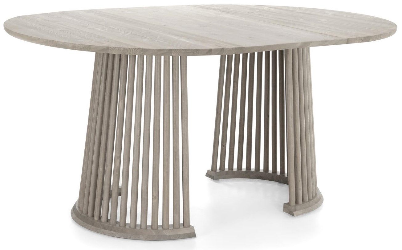 Tyyni pöytä on jatkettava pöytä, johon saa jatkopalan