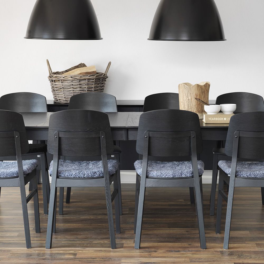 Hans K Verona tuoli, musta