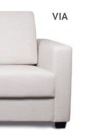 Mia vuodetuoli, eri värejä