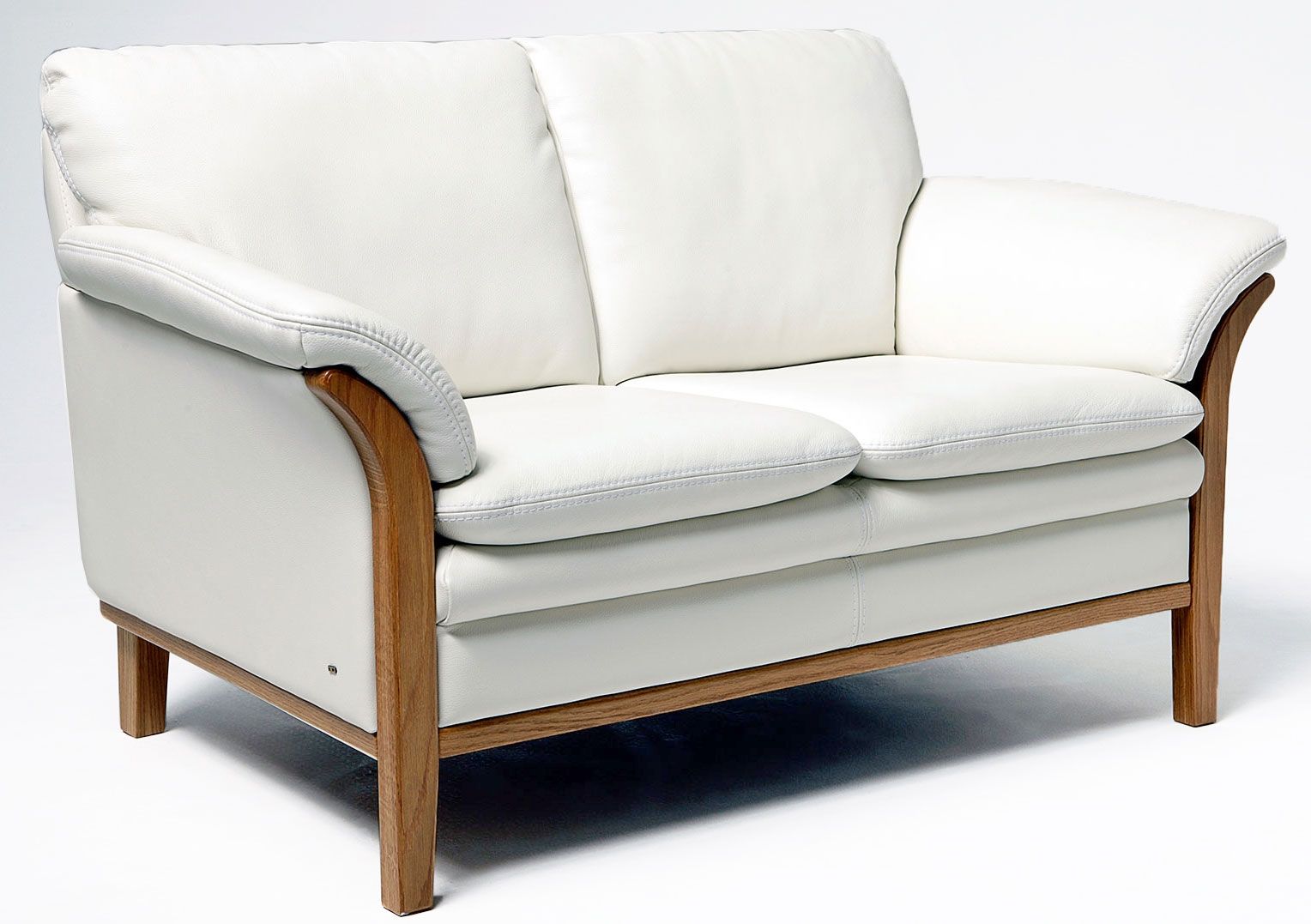 BD-Möbel Viktoria 2-istuttava nahkasohva, valkoinen