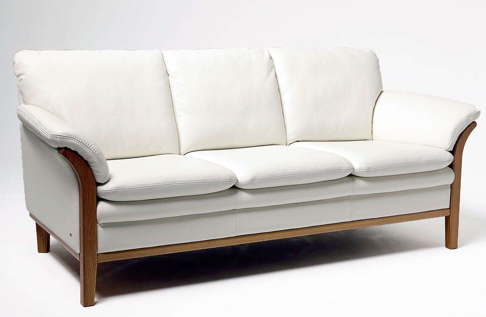 BD-Möbel Viktoria 3-istuttava nahkasohva, valkoinen