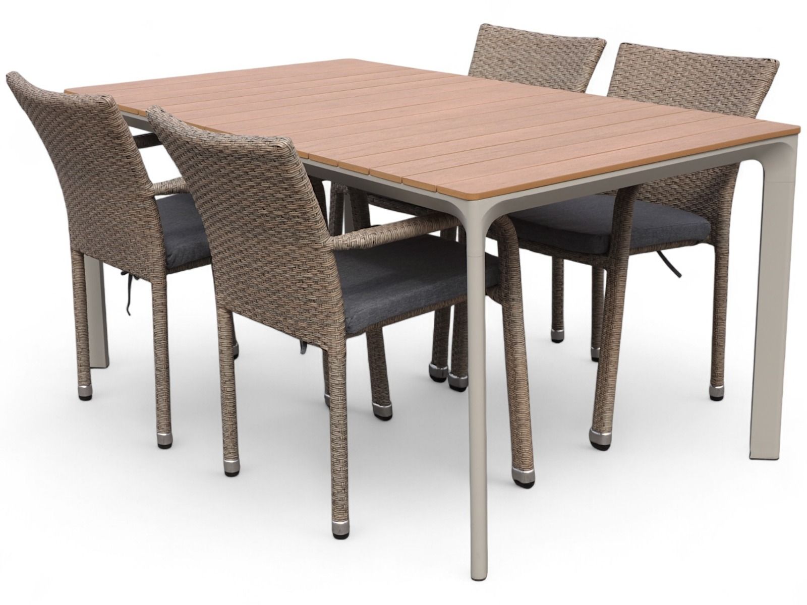 West ruokapöytä ulos kitti värillä ja neljällä polyrottinkituolilla