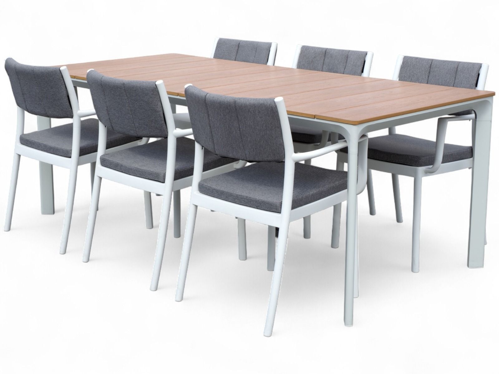 West terassipöytä ja kuusi Nicole tuolia ulos