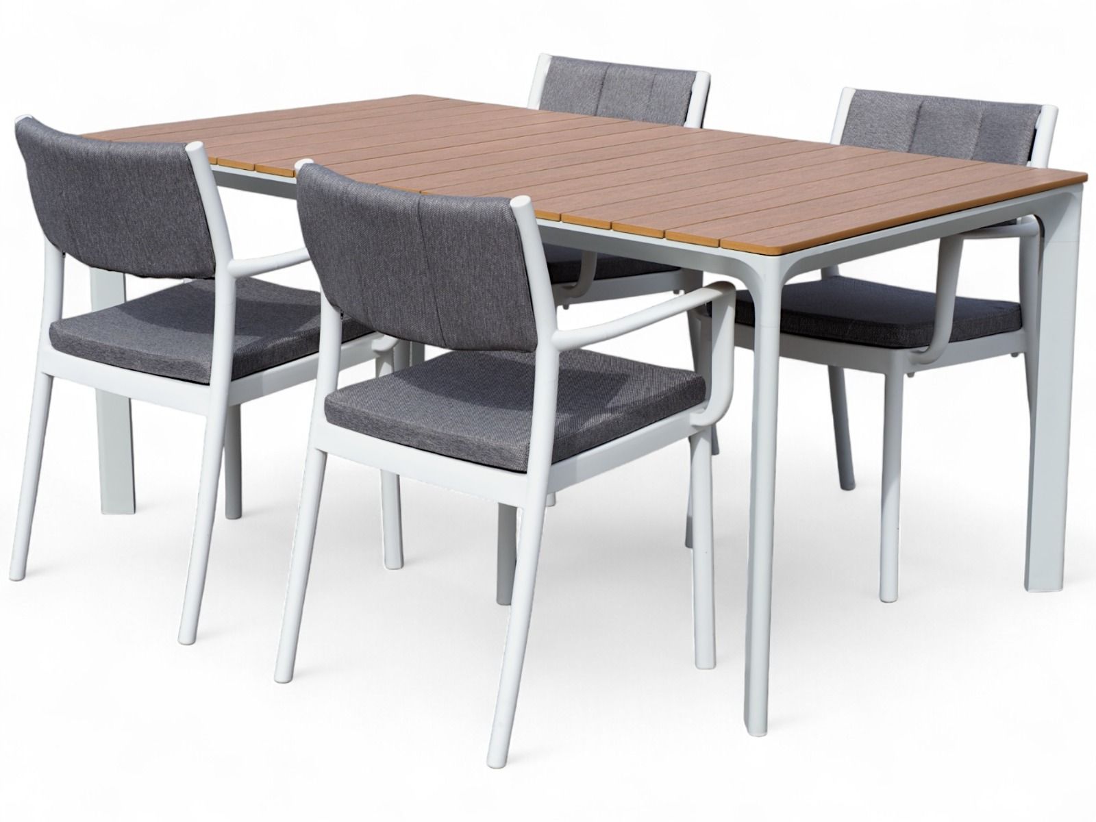 West terassipöytä valkoinen ja Nicole tuolit ulos