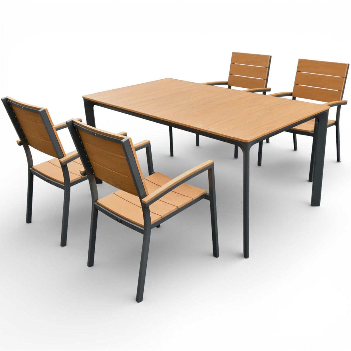 West terassisetti pöydällä ja neljällä tuolilla