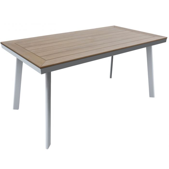 Woodie terassiryhmä valkoisilla Tango tuoleilla