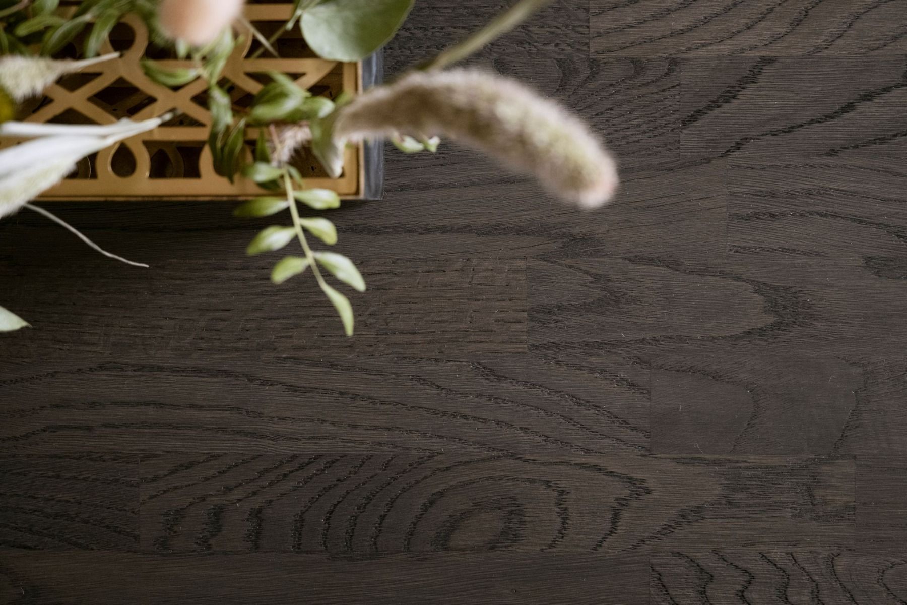 Rowico Brooklyn-vitriini, savutammi