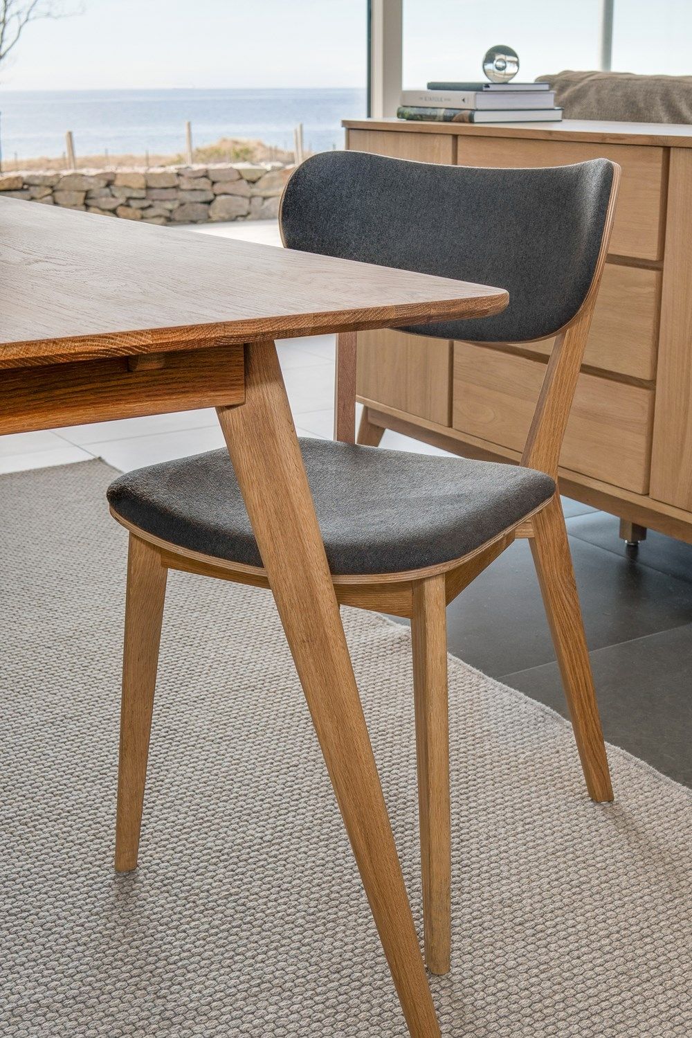Rowico Kato tuoli, tammi/ tummaharmaa