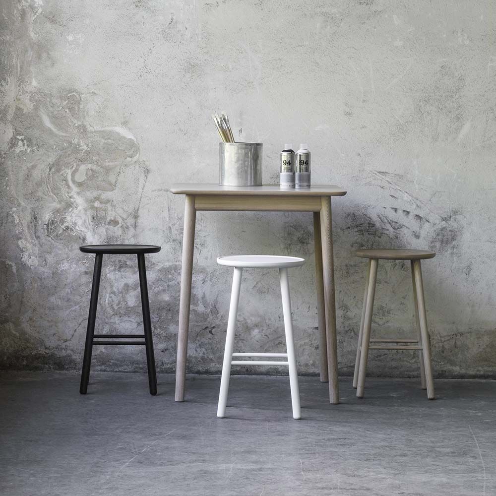 Hans K ZigZag baarijakkara 63cm, valkoöljytty tammi