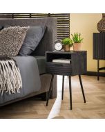 Musat yöpöytä / kukkapöytä yhdellä avoimella lokerolla sekä puisella vetolaatikolla