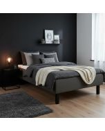 120x200 harmaa sänky makuuhuoneessa