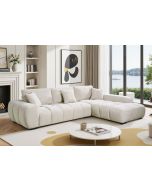 Dumbo vaalea beige kulmasohva kuvattu olohuoneessa