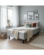 120 leveä sänky paksulla petauspatjalla